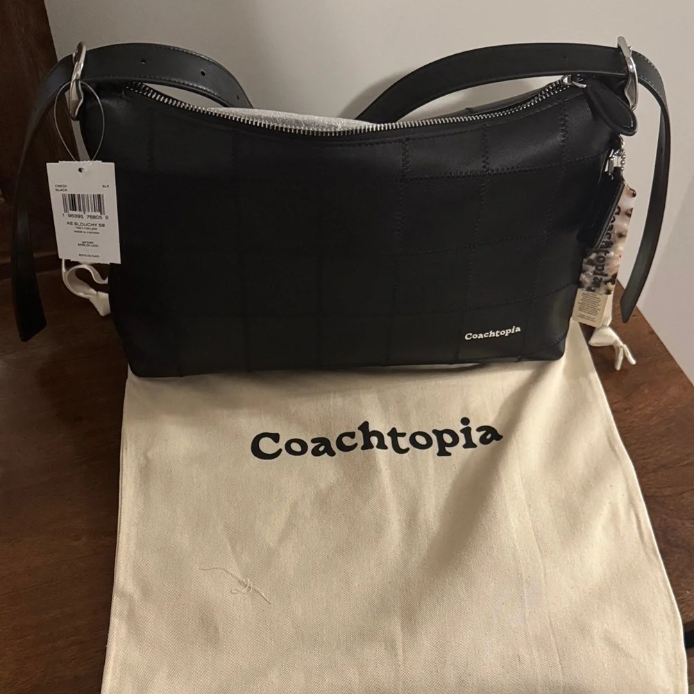 Coachtopia Elegant Black Shoulder Bag - Picture 1 of 6